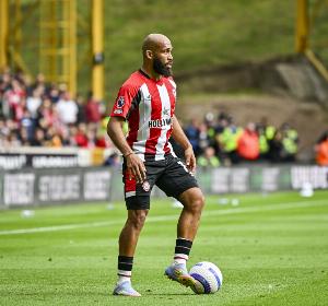 电讯报：姆贝莫预计本周抵达曼联，谈判未来几天将取得突破