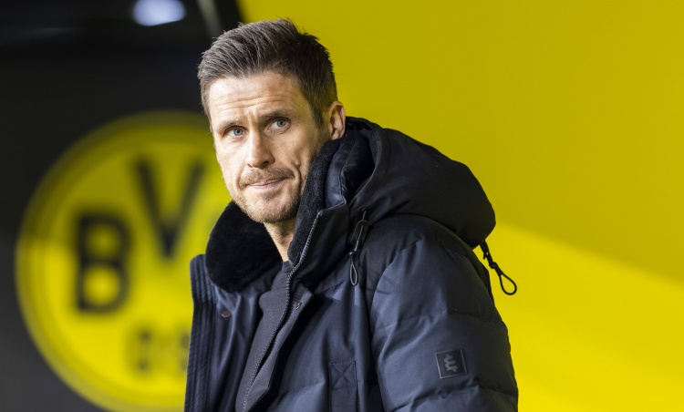 aoke-体图：多特总监凯尔可能被汉堡挖角，他会考虑出任更高级职位